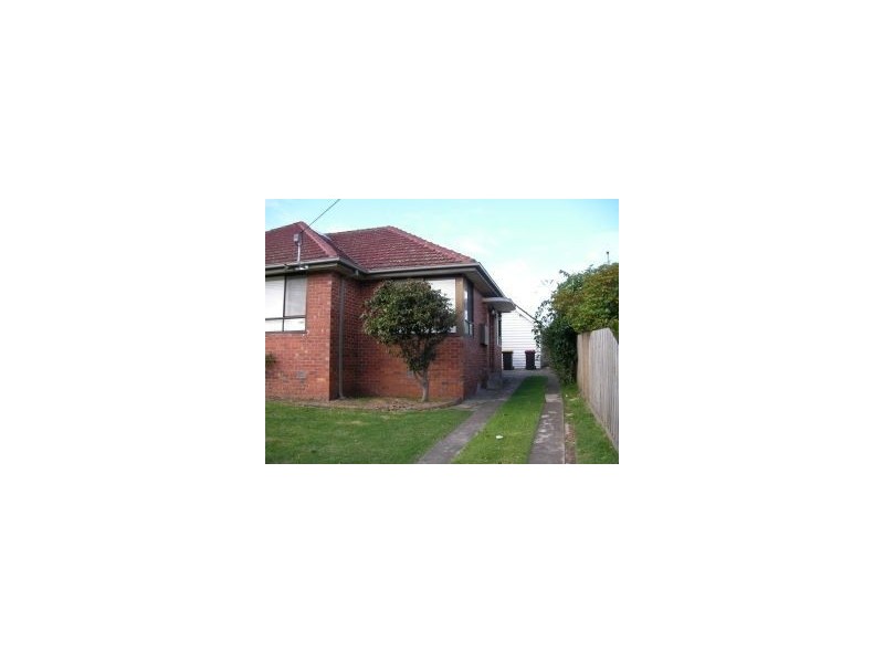 Room 1/70 Kanooka Grove, Clayton VIC 3168