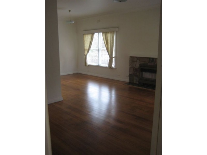 38 Kirstina Road, Glen Waverley VIC 3150