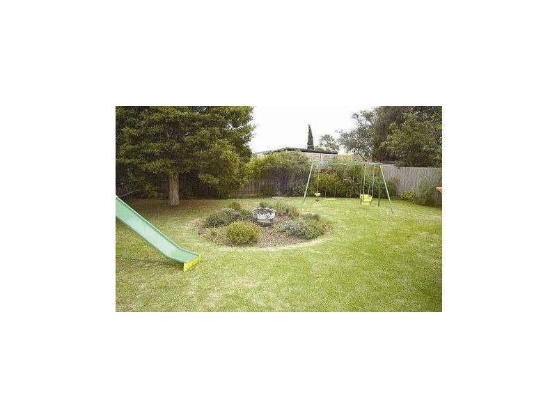 23 Harlington Street, Clayton VIC 3168