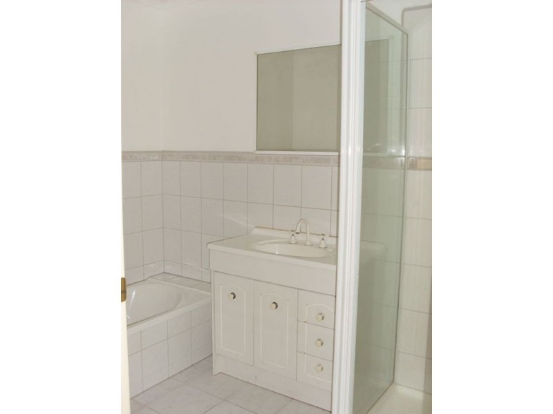 3/32 Dennis Street, Clayton VIC 3168