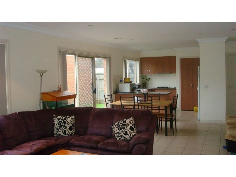 2/4 Lyons Court, Dandenong North VIC 3175