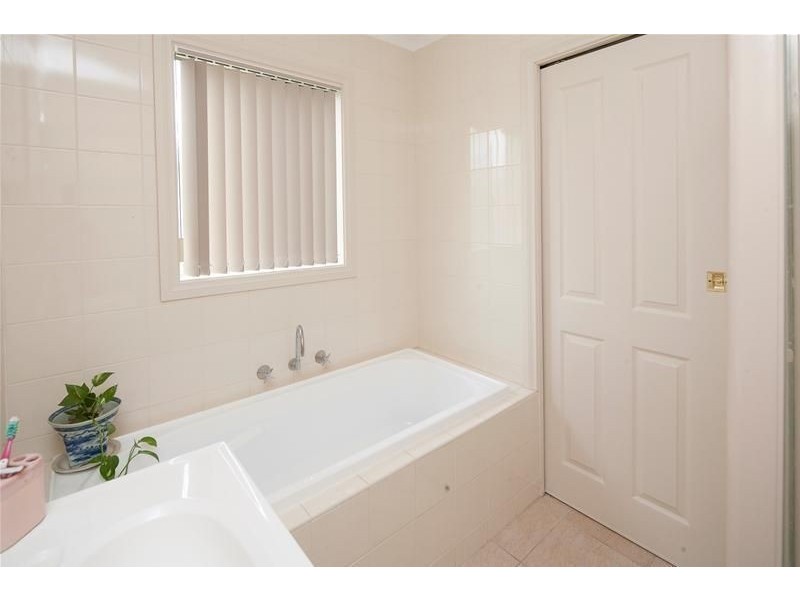 2/4 Lyons Court, Dandenong North VIC 3175