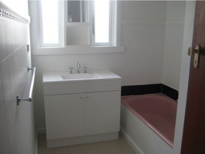 17 Stewart Road, Oakleigh East VIC 3166