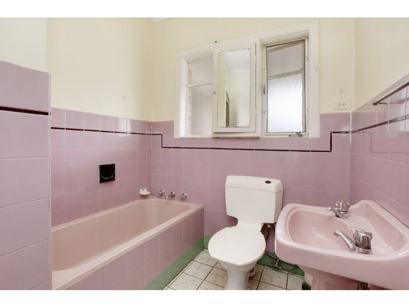 16 Alfred Grove, Oakleigh East VIC 3166