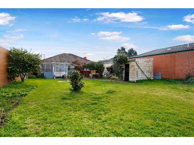 4 McGregor Street, Clayton VIC 3168