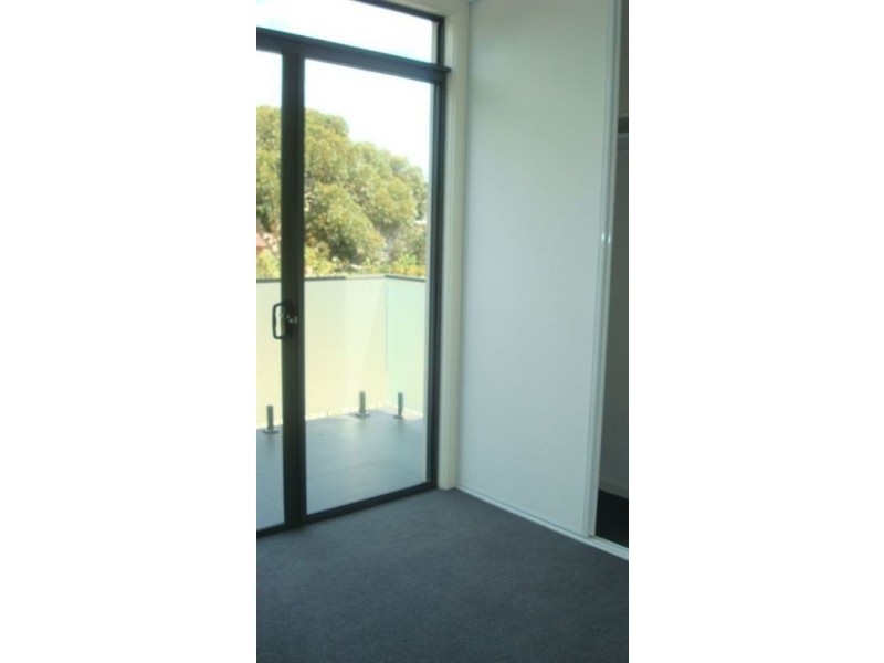 11/1650 Dandenong Road, Oakleigh East VIC 3166