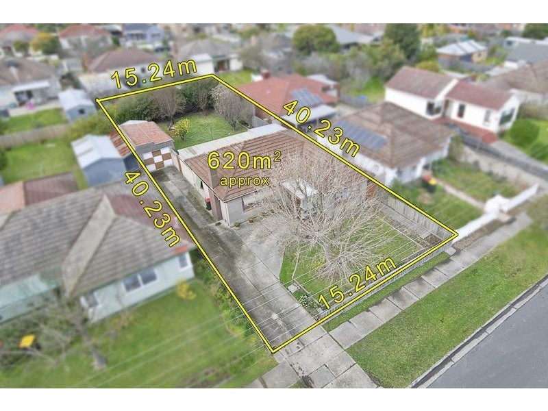 8 Harlington Street, Clayton VIC 3168