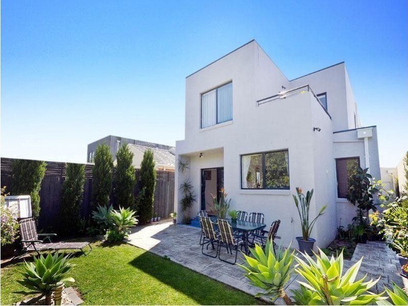 15 Derring Lane, Cheltenham VIC 3192