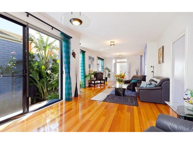 15 Derring Lane, Cheltenham VIC 3192