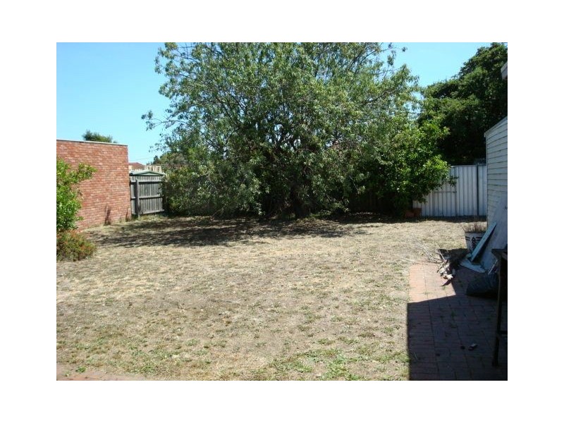 15 Koonawarra Street, Clayton VIC 3168