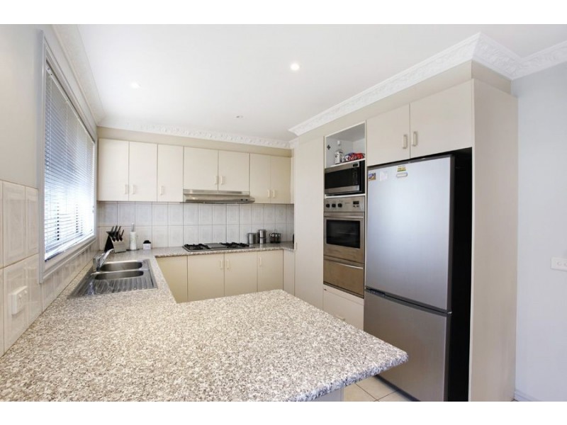 2/15 Newport Road, Clayton South VIC 3169