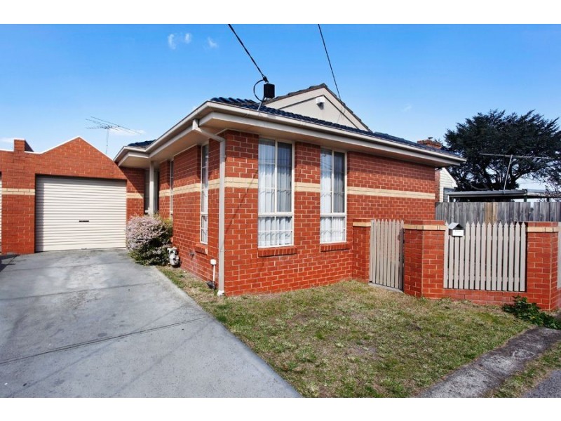 2/15 Newport Road, Clayton South VIC 3169