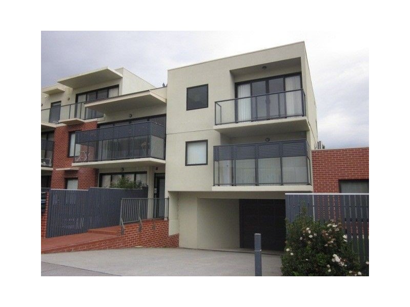 15/28 Burton Avenue, Clayton VIC 3168