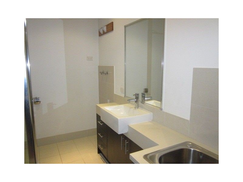 15/28 Burton Avenue, Clayton VIC 3168