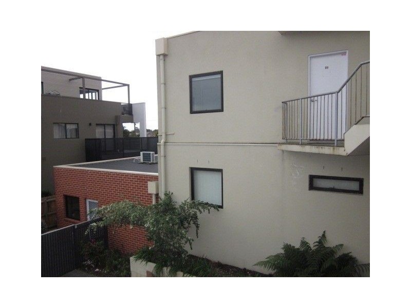 15/28 Burton Avenue, Clayton VIC 3168