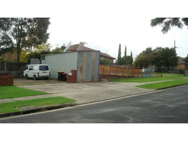 31 Worsley Avenue, Clayton South VIC 3169