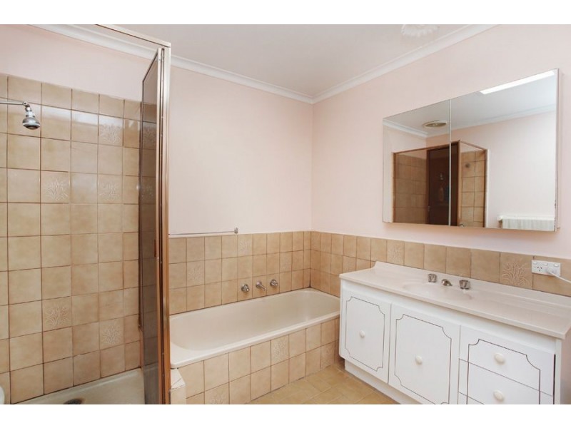 55 Rayhur Street, Clayton South VIC 3169