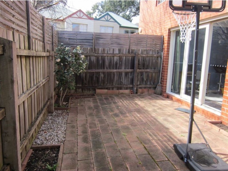 56 Kings Court, Oakleigh East VIC 3166