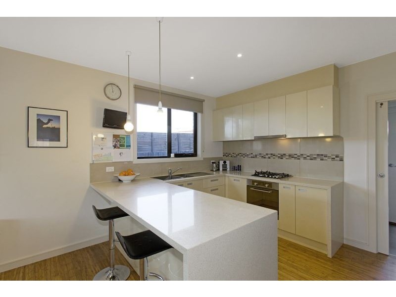 2/54 Eva Street, Clayton VIC 3168