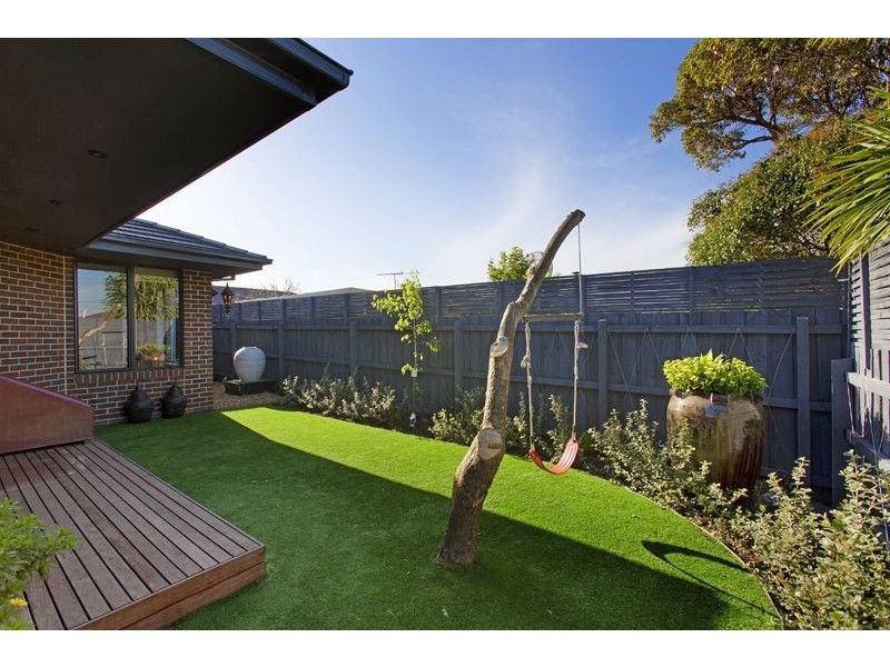 2/54 Eva Street, Clayton VIC 3168