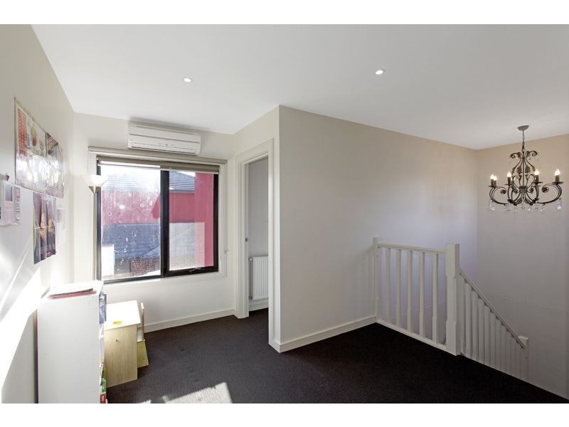 2/54 Eva Street, Clayton VIC 3168