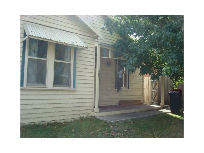 23 Thomas Street, Clayton VIC 3168