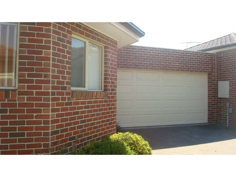 1/53 Margaret Street, Clayton VIC 3168