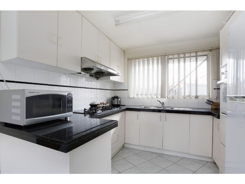 2/1 Myriong Street, Clayton VIC 3168