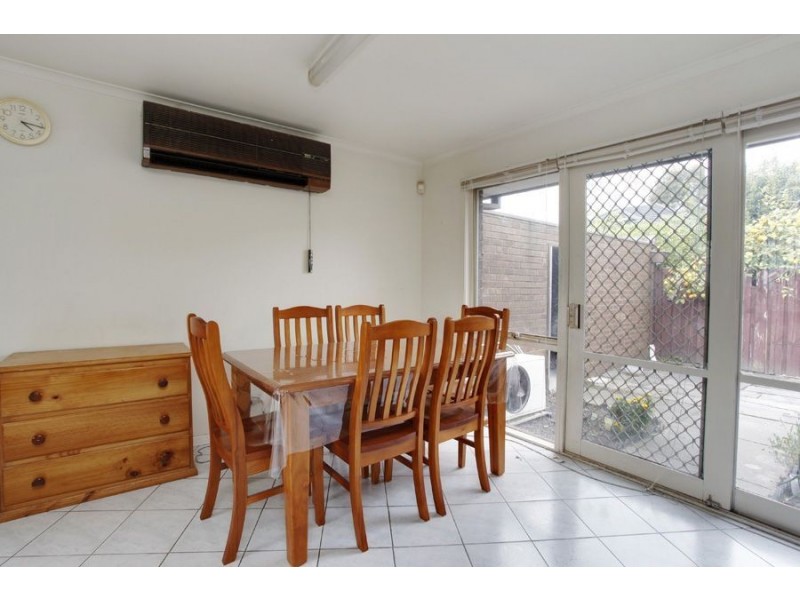 2/1 Myriong Street, Clayton VIC 3168