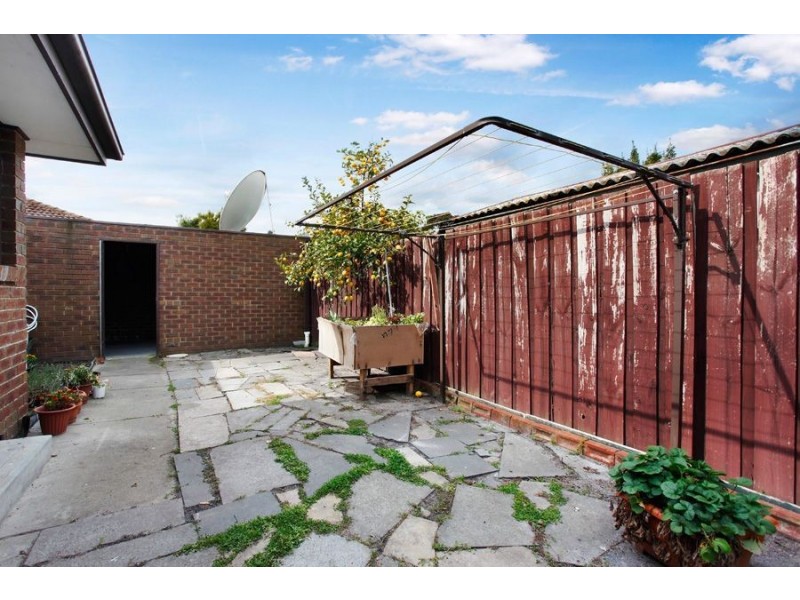 2/1 Myriong Street, Clayton VIC 3168