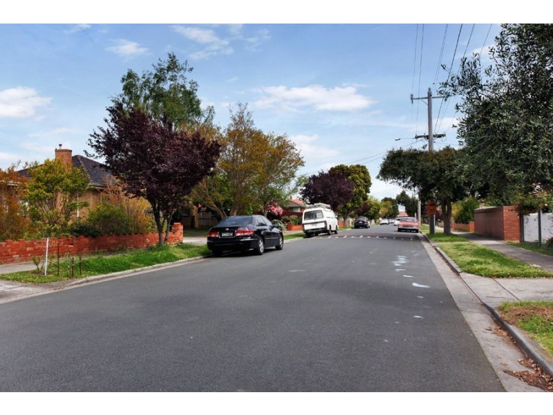 9 Cleek Ave, Oakleigh South VIC 3167