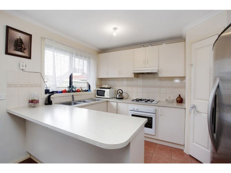 3 Oakman Way, Hampton Park VIC 3976