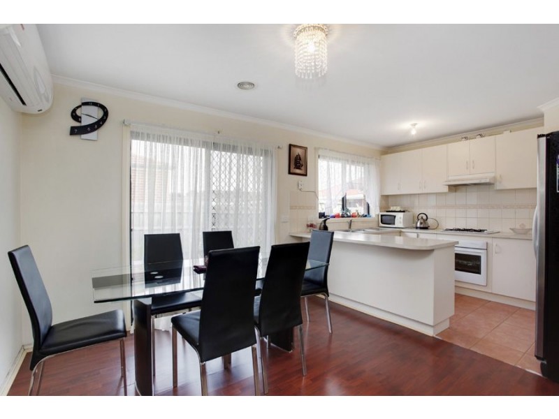 3 Oakman Way, Hampton Park VIC 3976