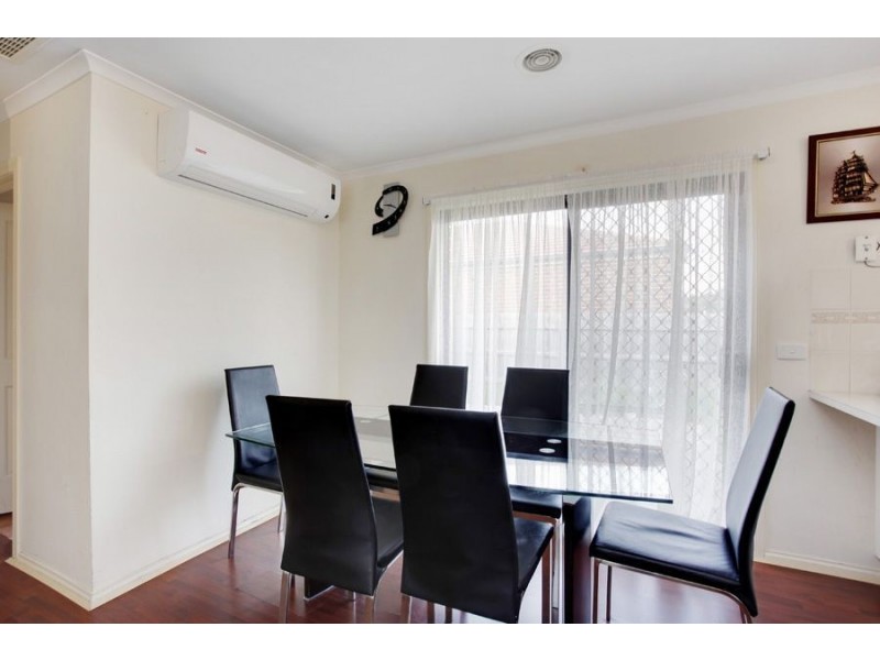 3 Oakman Way, Hampton Park VIC 3976