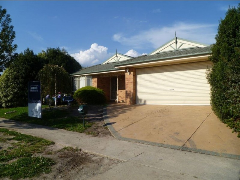 122 Bellevue Drive, Berwick VIC 3806