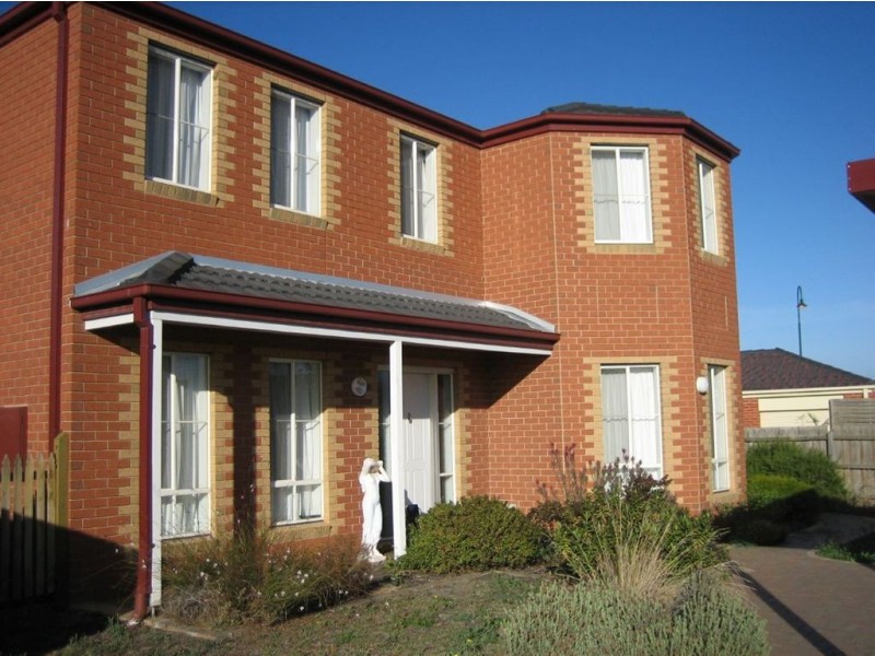 21 Dahlen Place, Berwick VIC 3806