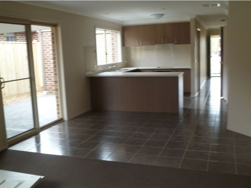 19 Goulburn Street, Cranbourne East VIC 3977