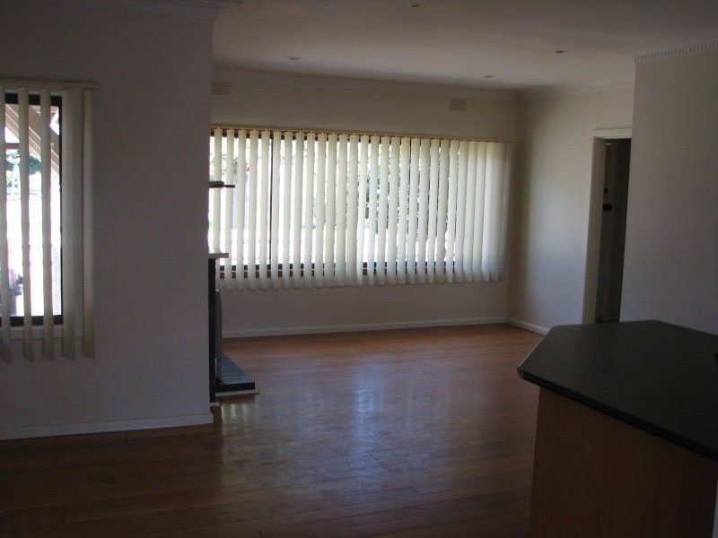 35A Rayhur Street, Clayton South VIC 3169