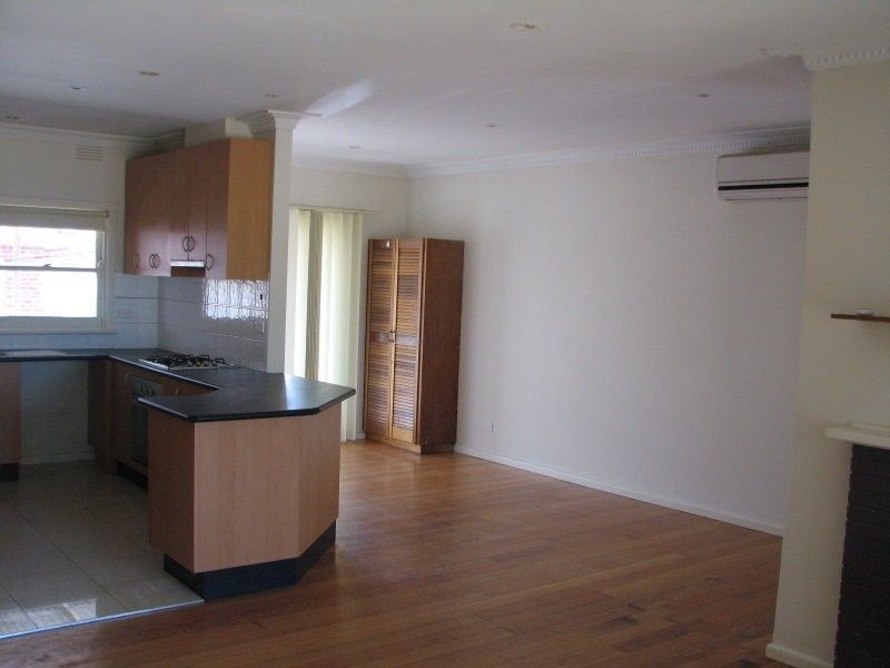 35A Rayhur Street, Clayton South VIC 3169