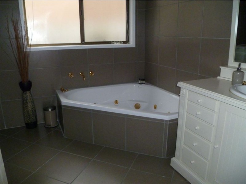 6 Nithsdale Road, Noble Park VIC 3174