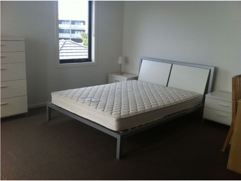 87 Rosebank Avenue, Clayton South VIC 3169