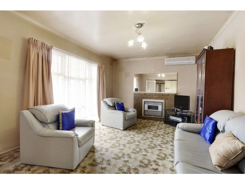 33 Kionga Street, Clayton VIC 3168