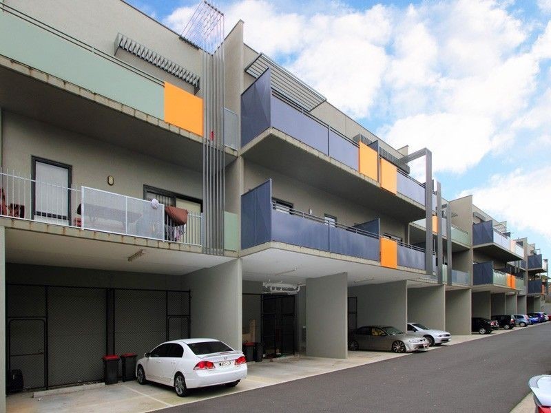 1/1 Eucalyptus Mews, Notting Hill VIC 3168