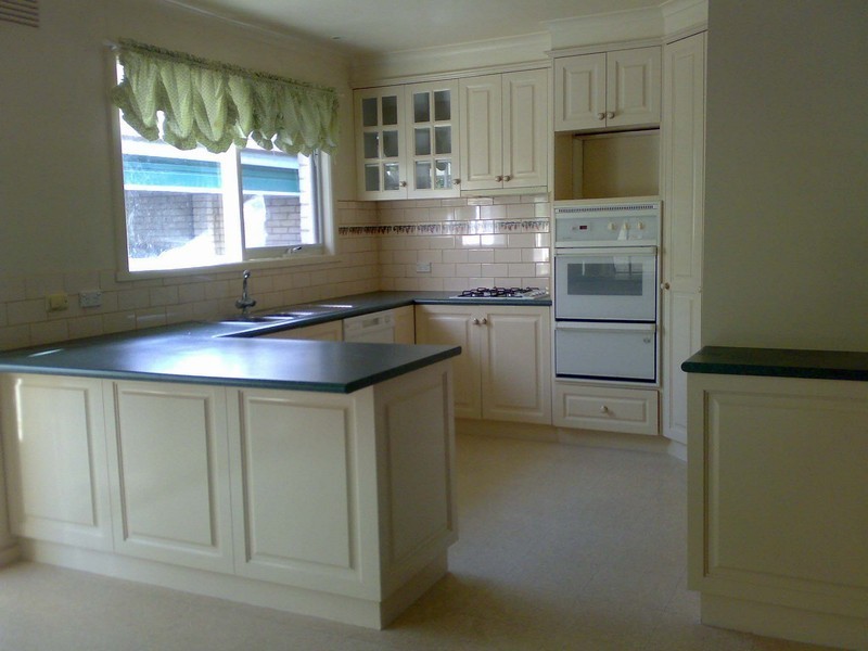 12 Saxon Street, Burwood East VIC 3151