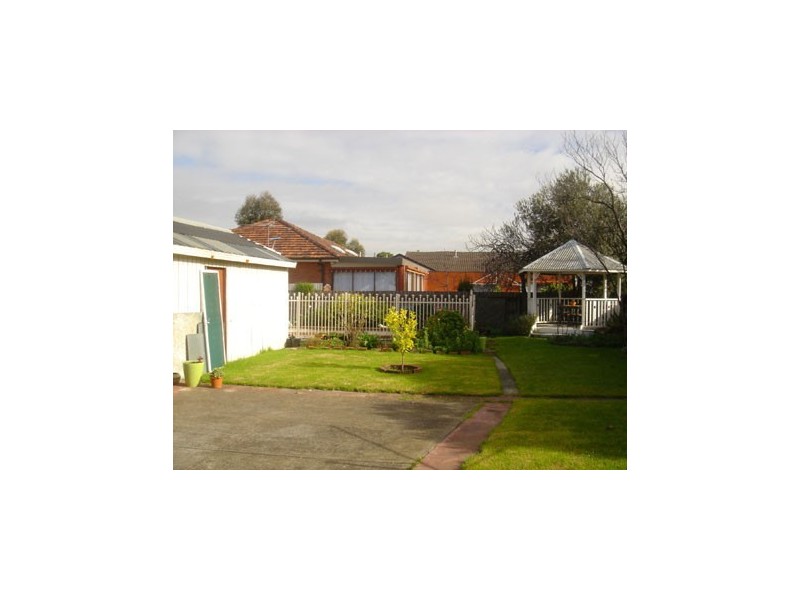 4 Aonach Street, Clayton South VIC 3169