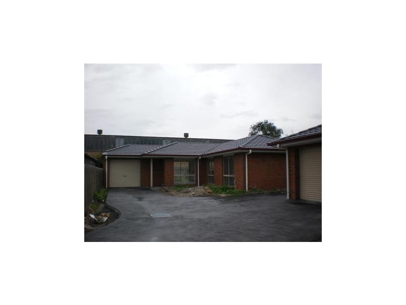 2/23 McMillan, Clayton South VIC 3169