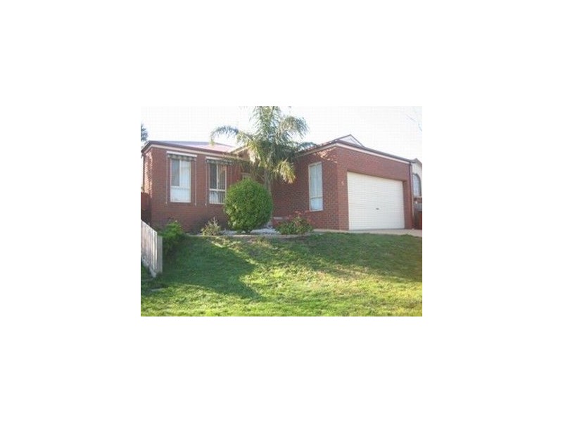 6 Bounty Way, Berwick VIC 3806