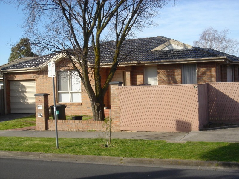 1/16 Myriong Street, Clayton VIC 3168
