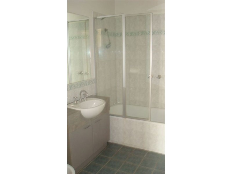 2/83 Kionga Street, Clayton VIC 3168