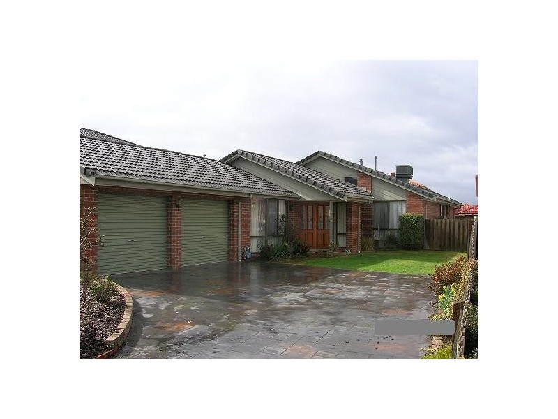 8 Ainsleigh Court, Narre Warren VIC 3805